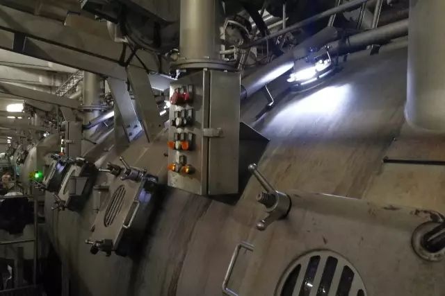 地毯機,地毯背膠機,涂層機,定型機,靜電植絨機 地毯機,地毯背膠機,涂層機,定型機,靜電植絨機